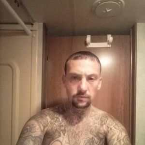 Meet your Posher, Jon